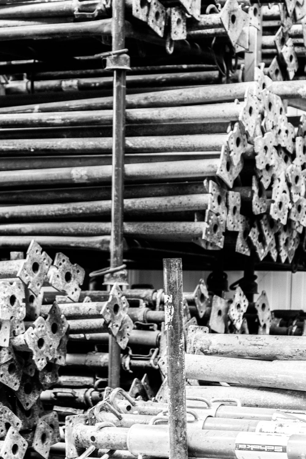 Baumaterial auf einer Siebenson-Baustelle in Schweinfurt