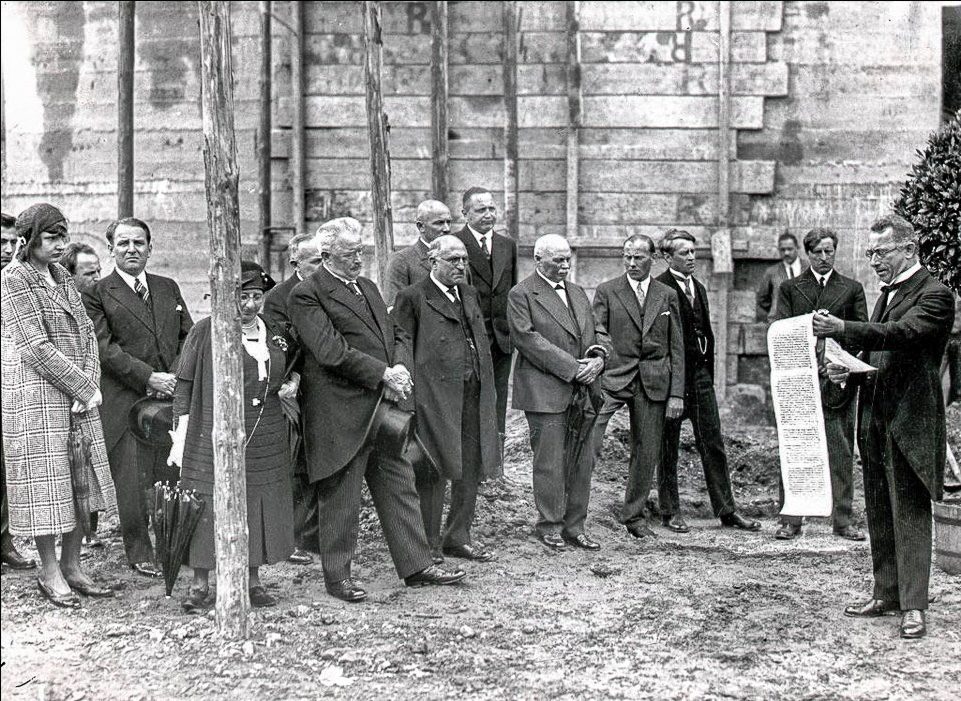 Grundsteinlegung am 10.06.1931 Ernst-Sachs-Bad